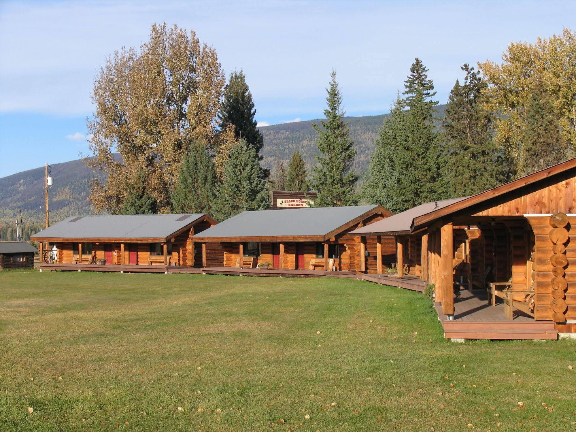 Wells Gray Guest Ranch Hotel Клиъруотър Екстериор снимка